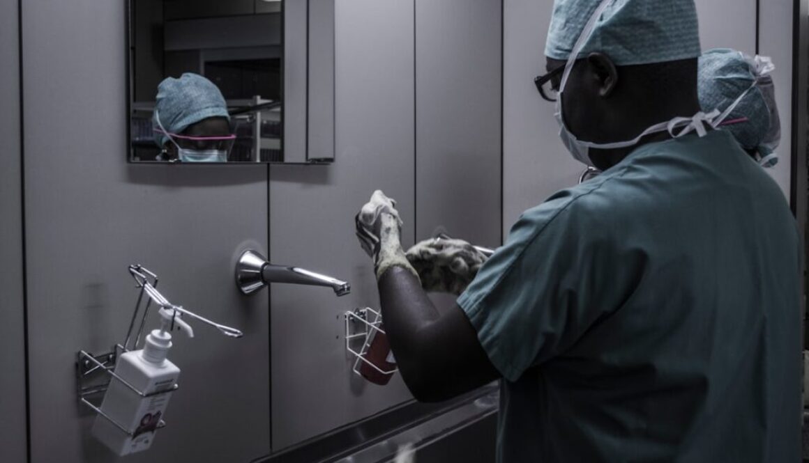 Photo Rola higieny pracy w zapewnieniu zdrowia pracowników w laboratoriach